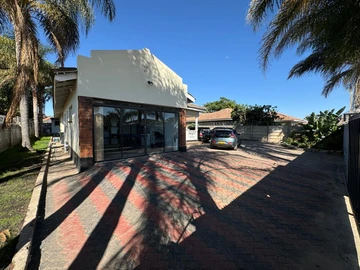 Stunning 4-Bed House in Zimre Park, Harare