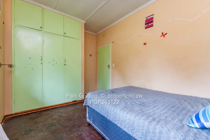 Avonlea Gem Awaits! Spacious 4-Bedroom Home (Sole Mandate)