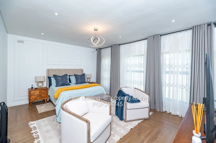 Move In Ready Compact Modern Family Home!!!! (Sole Mandate)