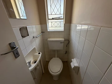 2 Bedroom Garden Flat