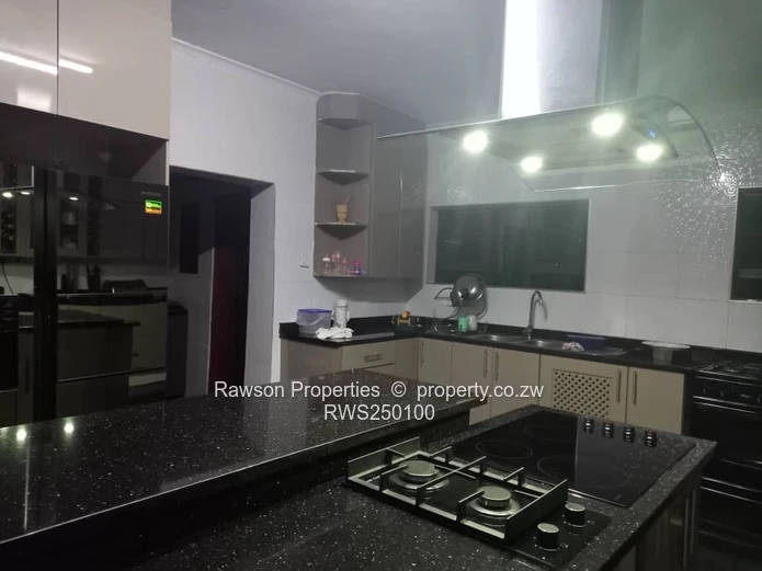 Gletwin House For Sale