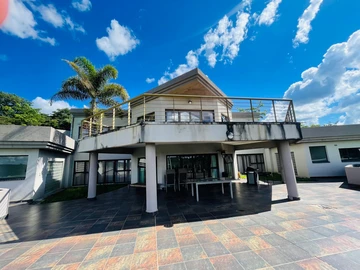 7 Bedroom House