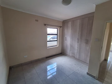 36 Bedroom Flat & Apartment