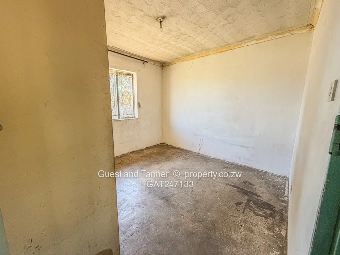 3 bedroom house for sale in Houghton Park