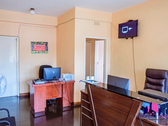 24 Bedroom Flat & Apartment