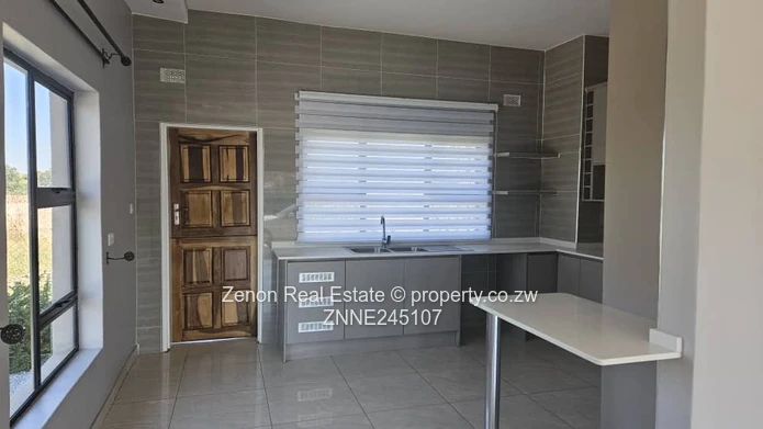 Modern 3-Bed House, With a Borehole, Strathaven For Rent