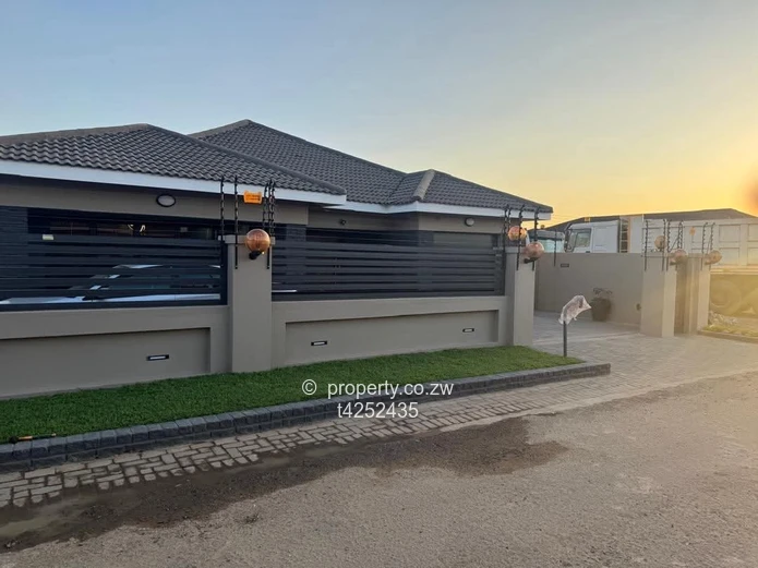 Madokero house to rent 