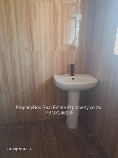 Avondale 2 Bed Garden flat for rent in a complex of 5 units! 