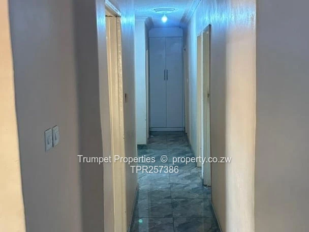 4-Bed Norton Home — Title deeds, Borehole