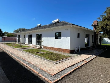 7 Bedroom House