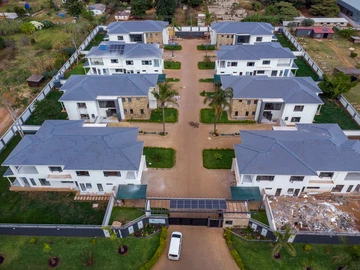 2 Unit Townhouse Complex