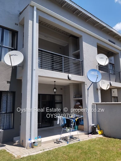 Two and three bedroom cluster houses to let (Sole Mandate)