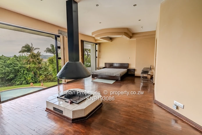 Executive and elegant home. Beautiful views