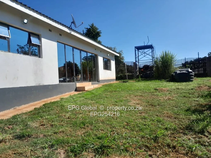 Solid compact clean cottage  available for letting  