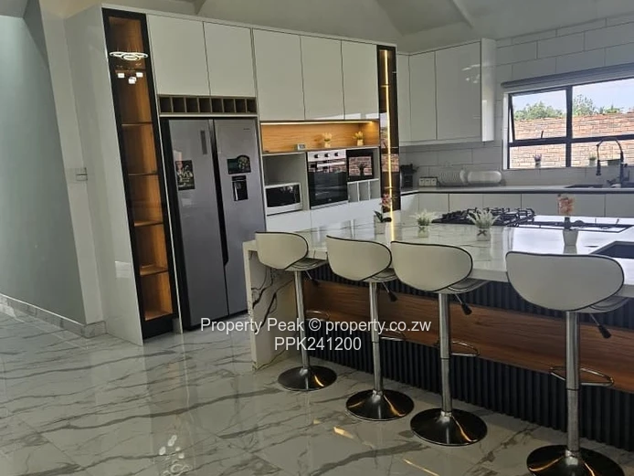 5-Bed Home with Borehole & Garden in Mt Pleasant Heights 