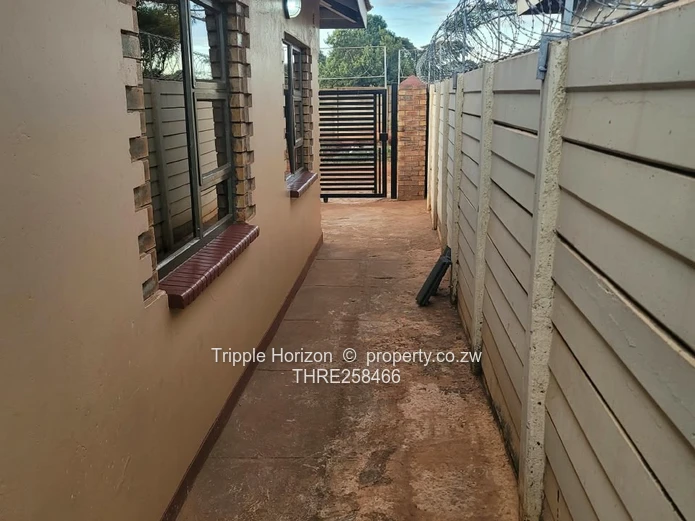 Dzivarasekwa 4 house for sale