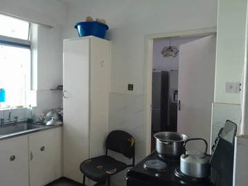 2 Bedroom Flat & Apartment