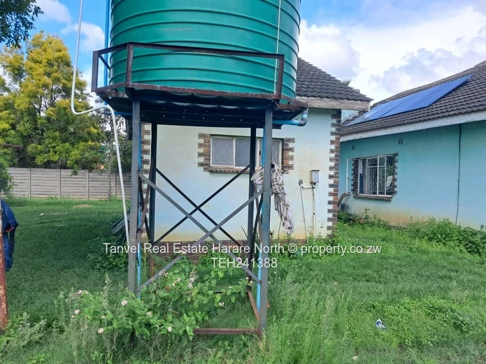 EMERALD HILL HOUSE FOR SALE  4 bedroomed with MES Fitted kitchen,lounge and dining, bathroom with tu