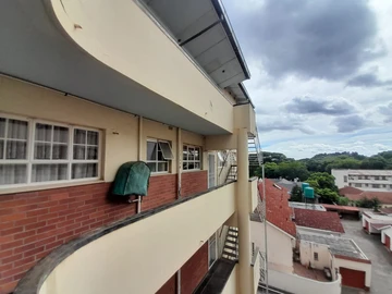 Flat & Apartment