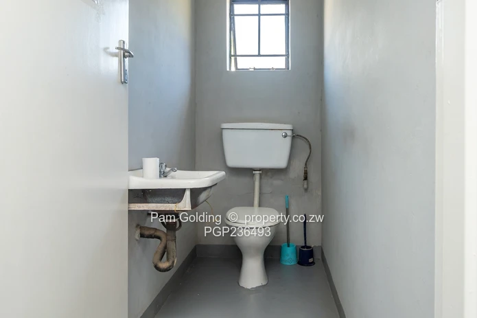 Msasa Warehouse /Factory , Location, Location !!!!! (Sole Mandate)