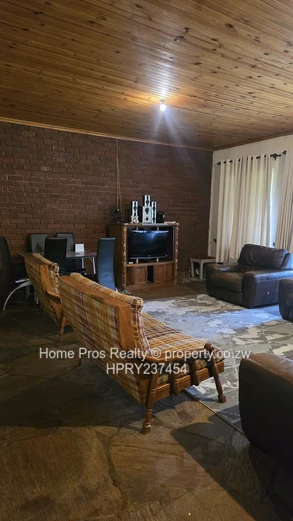 To Let -  Spacious Property In Hatfield Available Immediately (Sole Mandate)