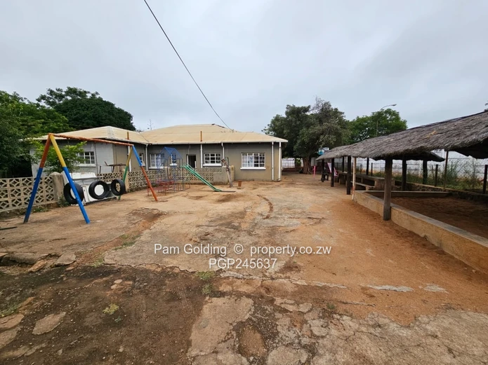 Commercial Corner In Famona