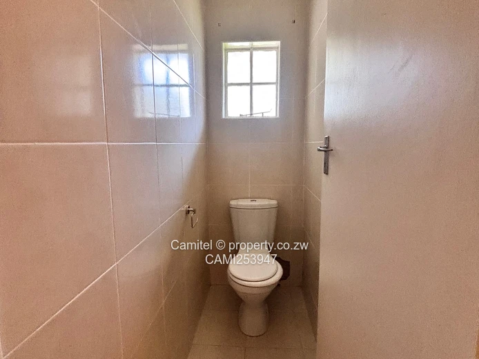 Strathaven 3-Bed Home - Pool, Borehole & Large Garden