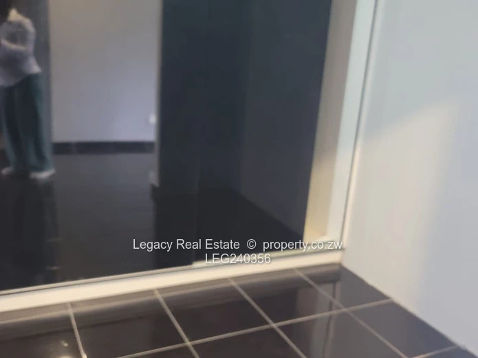 Rockview Walled And Gated Cluster Rental