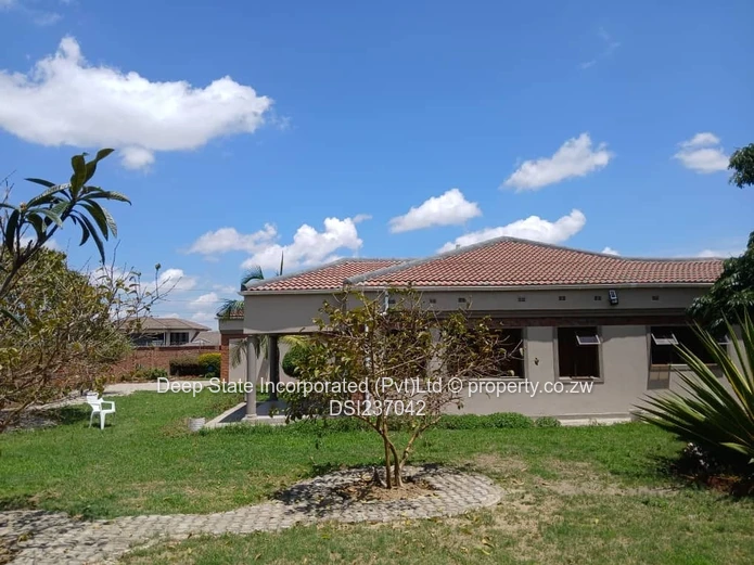 Borrowdale Pomona house for sale .