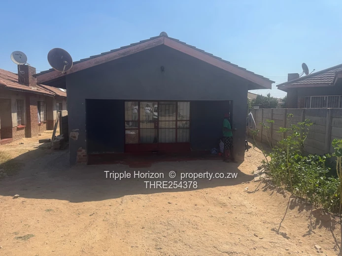 5-Bed Glen View Home - Verandah, Garden & Good ZESA