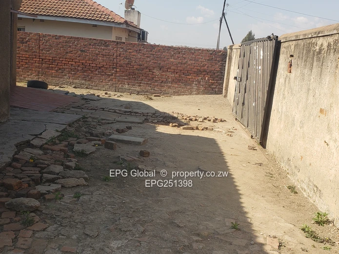 Solid Family house for sale 