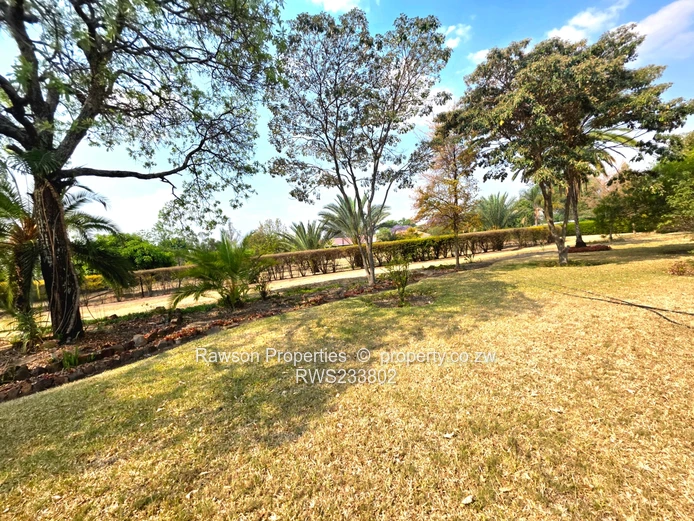 Opportunity to build your dream home. (Sole Mandate)