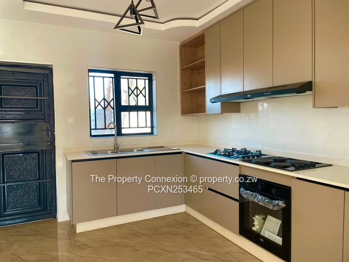 Modern 3-Bedroom Executive Apartment in Tynwald – Prestigious Gated Community