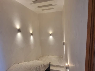 6 Bedroom House