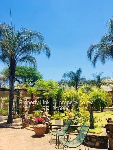 Safari Lodge-Style Bespoke Family Home Overlooking Hillside Dams