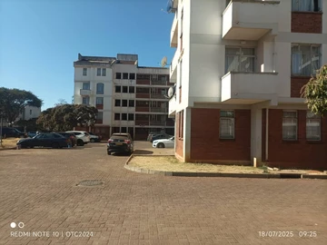2 Bedroom Flat & Apartment
