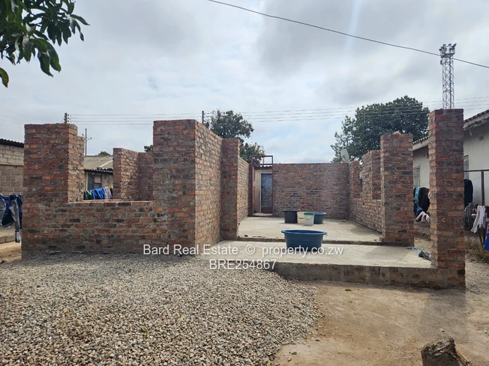 4-Bed Unfinished Brick Shell in Seke - Garden & Verandah