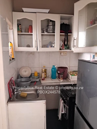 Bachelor's flat available to rent for Immediate occupation!