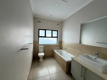 4 Bedroom Garden Flat