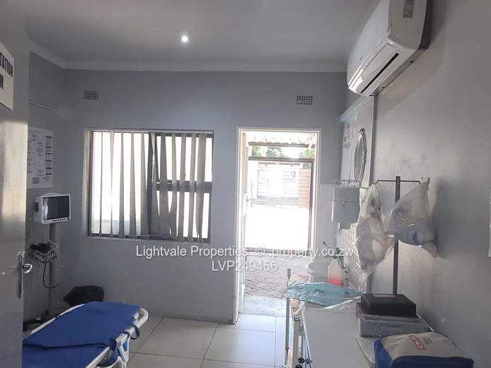 Private hospital for sale in Highfields
