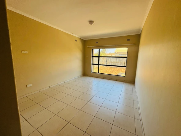 3 Bedroom Garden Flat