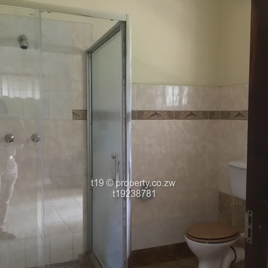 An Elegant 5 bedroom House