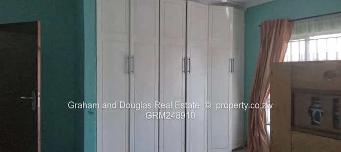 Mabvazuva Estate Phase 1.1 Ruwa House To Let