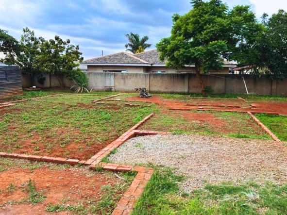 Stands & Residential Land