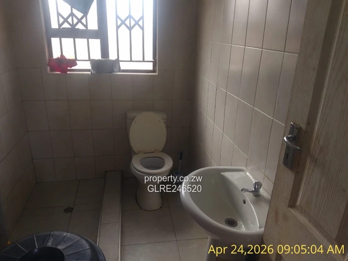 Kuwadzana 4-Bed Brick Home — En Suite & Fitted Kitchen