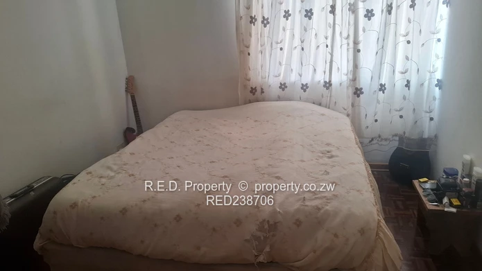 Comfortable, Secure Living with Private Garden Space In Paddonhurst!