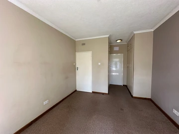 2 Bedroom Garden Flat