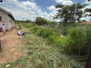 Stands & Residential Land