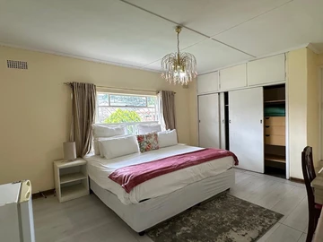 Hotel & Lodge