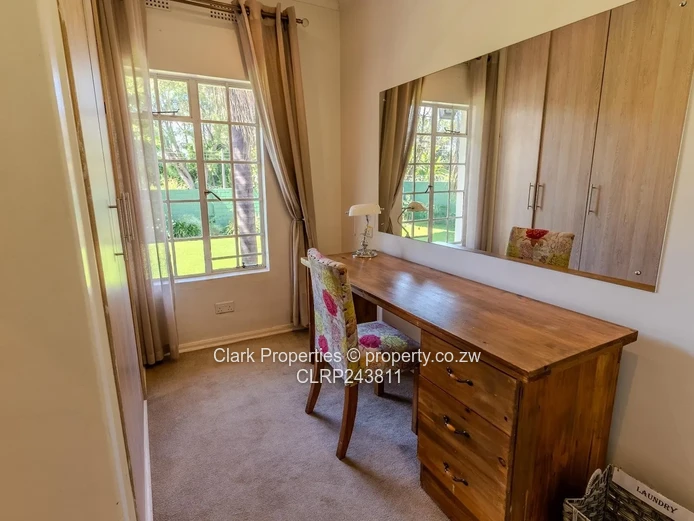 Elegant 5 Bedroom Guest Lodge/Family Retreat.